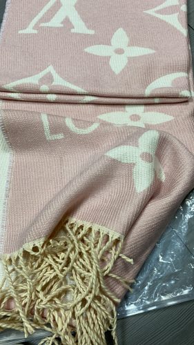 100% cashmere Scarf WJ-922000327 photo review